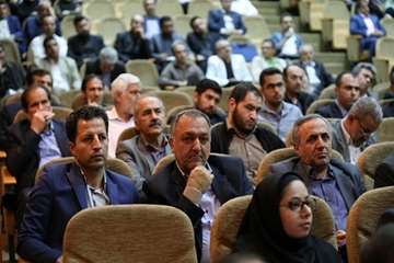 سمپوزیوم هشدار مصرف آنتی بیوتیکها-20مهر ماه96