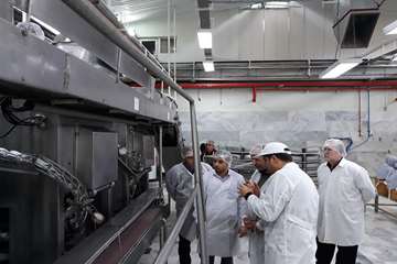 بازدید مدیر کل دامپزشکی استان البرز از کارخانه کنسرو تن ماهی