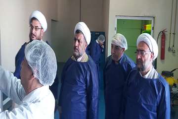 حضور حجت الاسلام والمسلمین کلانتری مسئول حوزه نمایندگی ولی فقیه در سازمان دامپزشکی کشور در استان الب