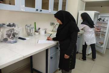 بازدید کارشناسان اداره دارو ، درمان 