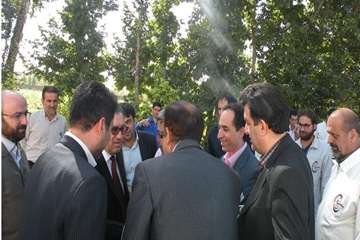 دیدار هیات خارجی از مجموعه مرغداری در ساوجبلاغ