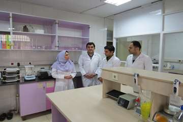 بازدید دکتر اکبر شاهی مدیرکل دفتر بهداشت و مدیریت بیماری های طیور، زنبور عسل و کرم ابریشم از اداره ک