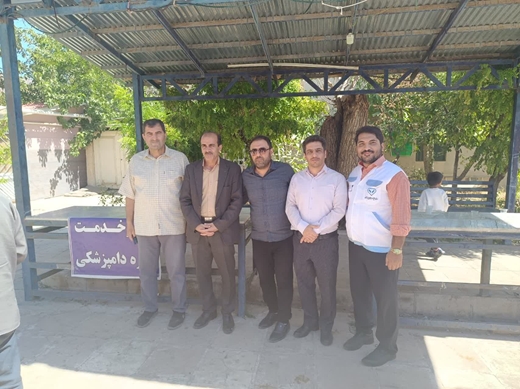 برپایی میز خدمت و دیدار چهره به چهره رئیس اداره دامپزشکی شهرستان طالقان