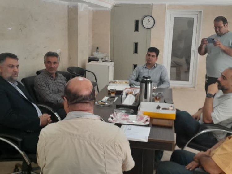 دیدار معاون فرماندار شهرستان اشتهارد با کارمندان دامپزشکی شهرستان