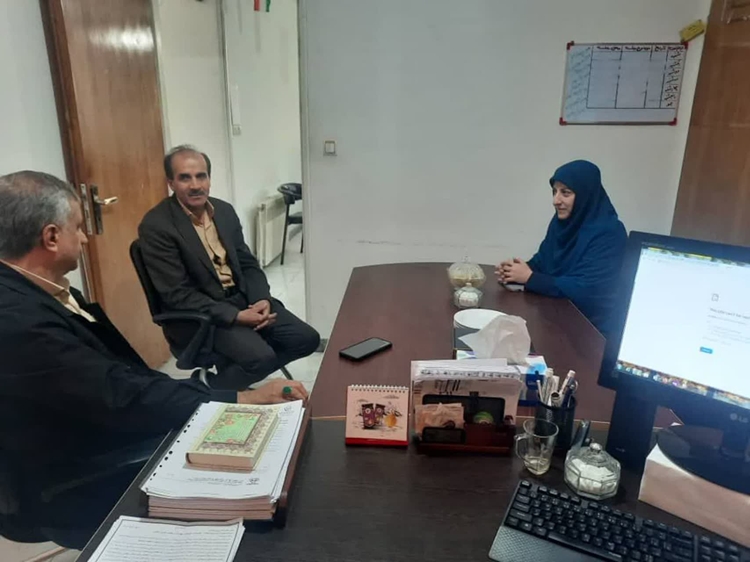 بازدید فرماندار و معاون فرمانداری شهرستان طالقان از اداره دامپزشکی طالقان